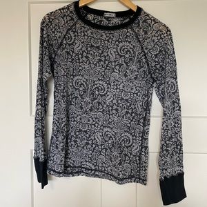 Allen Allen | long sleeve black and grey top | size M